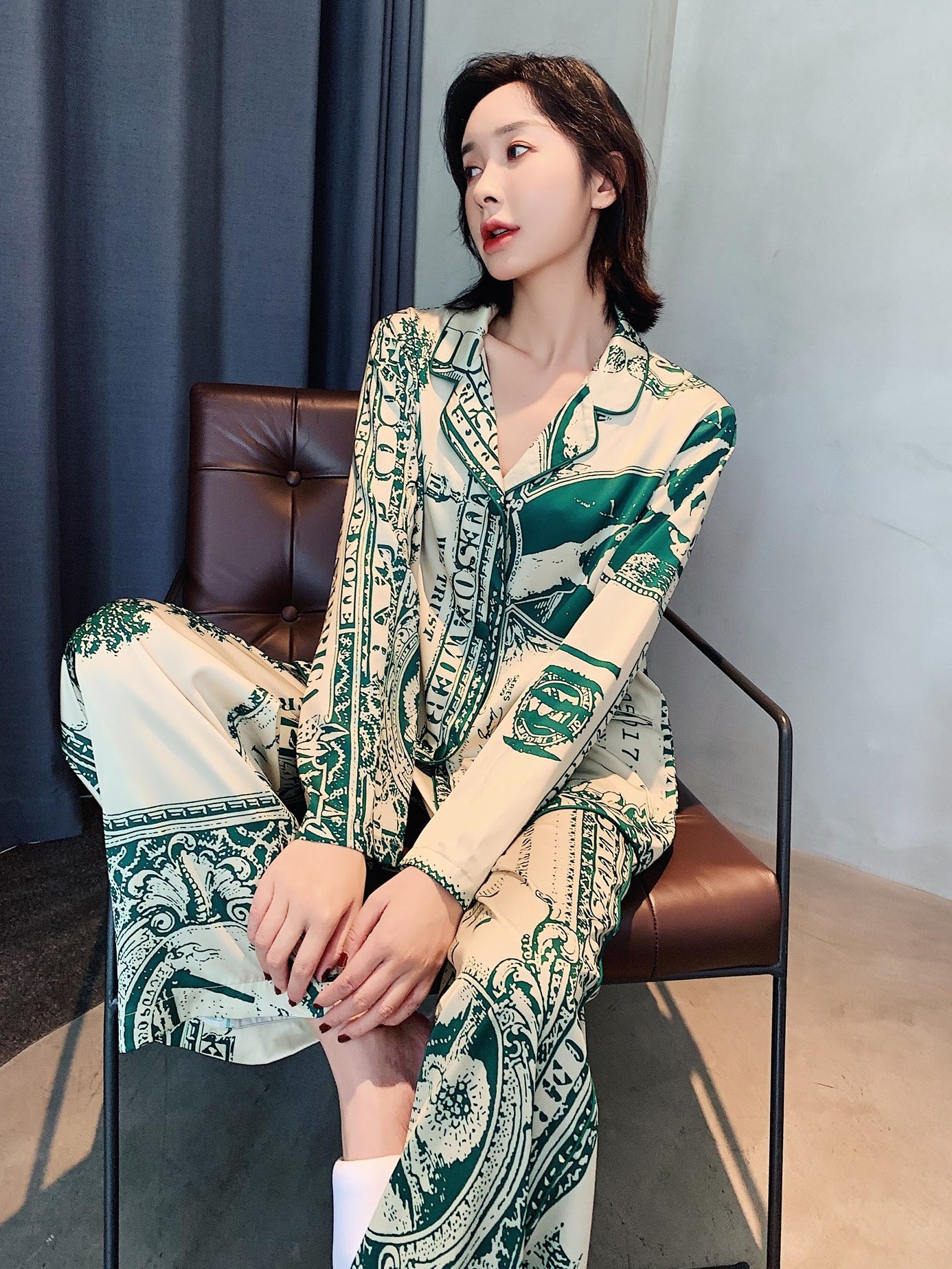 High-end Ice Silk Pyjama Set