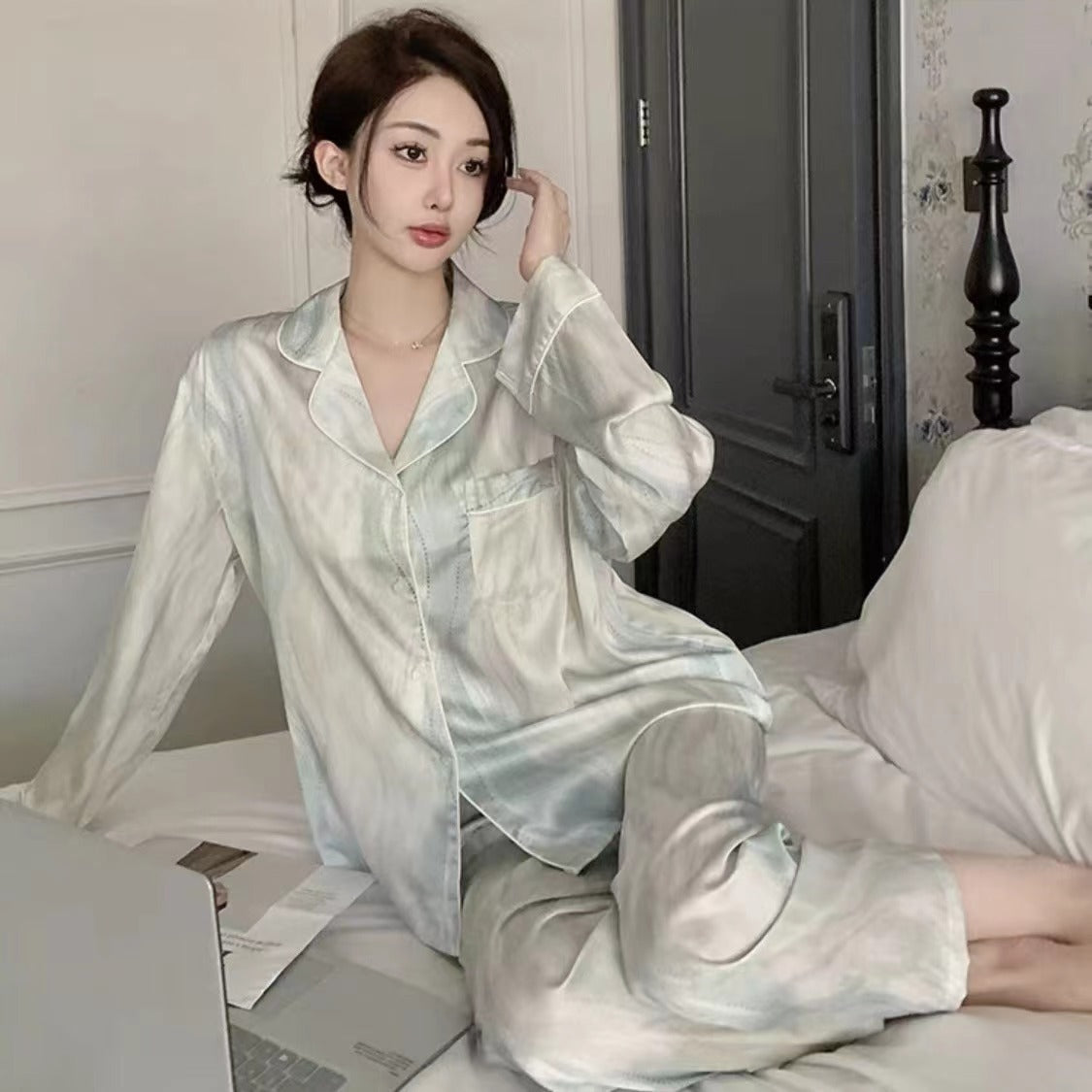 High-end Ice Silk Pyjama Set